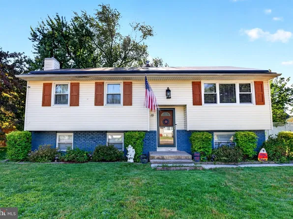 15 Lynn Dr, Sicklerville, NJ 08081