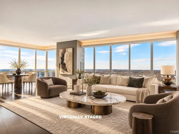 5 Renaissance Sq #P9c, White Plains, NY 10601