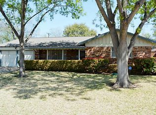 208 Georgian Rd, Fort Worth, TX 76134
