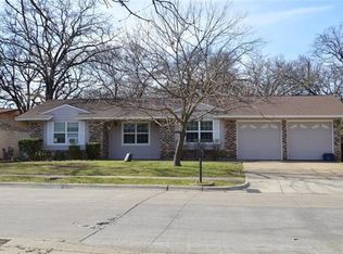 120 Ravenswood Dr, bedford, TX 76248
