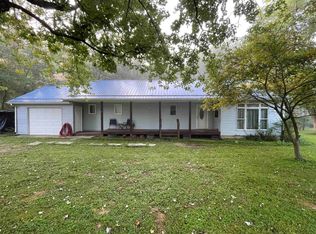 9725 S Chapel Hill Rd, Heltonville, IN 47436