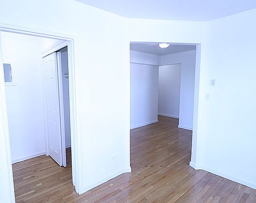 4th image of 14345 Sanford Ave APT 608