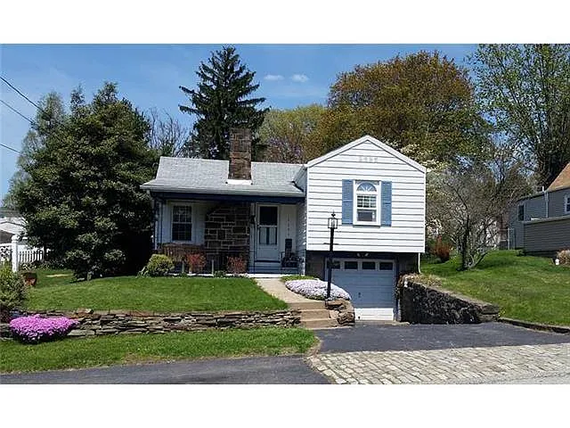 1131 Prescott St photo 1