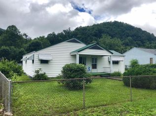 115 Williams St, Hampton, TN 37658