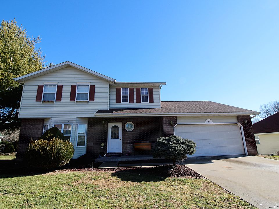 1st image of 37 Cobblestone Ln