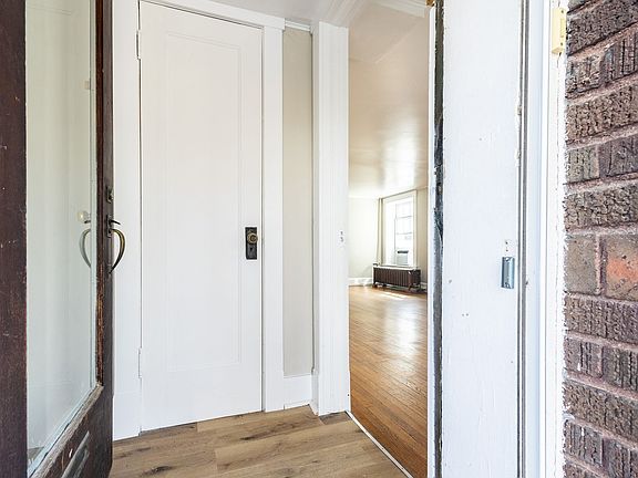 5th image of 3205 Poppleton Ave APT 13