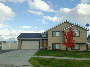 6670 N Swainson Ln, Coeur D Alene, ID 83815