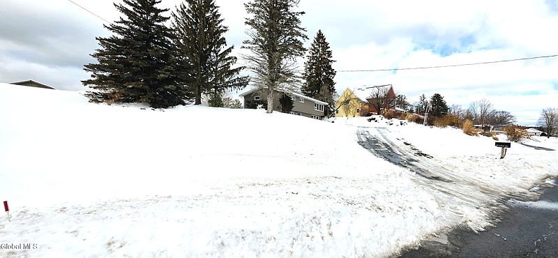 5th image of 133 Lakeside Drive