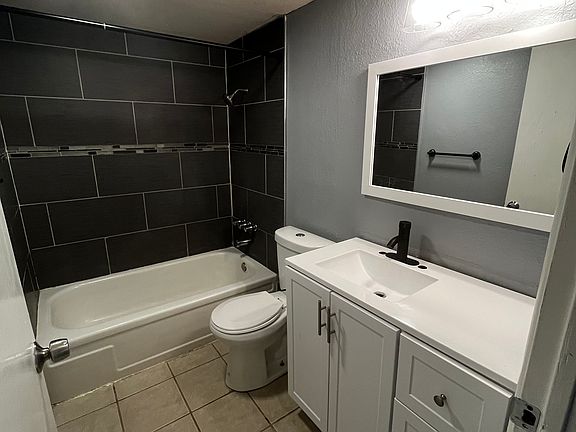 5th image of 3614 Neer Ave #4