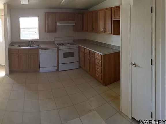 5th image of 352 Meander Dr