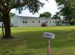 4705 Charleston Ave, Plant City, FL 33566