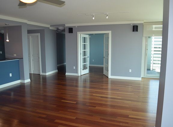 4th image of 1570 Elmwood Ave Unit 1402