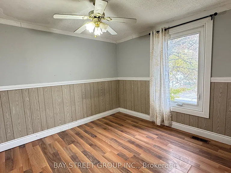 5114 McRae St #UPPER — Photo 11
