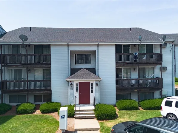 11-11B Gibbs St #B25, Worcester, MA 01607