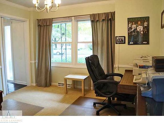 4th image of 1878 E Cahill Dr
