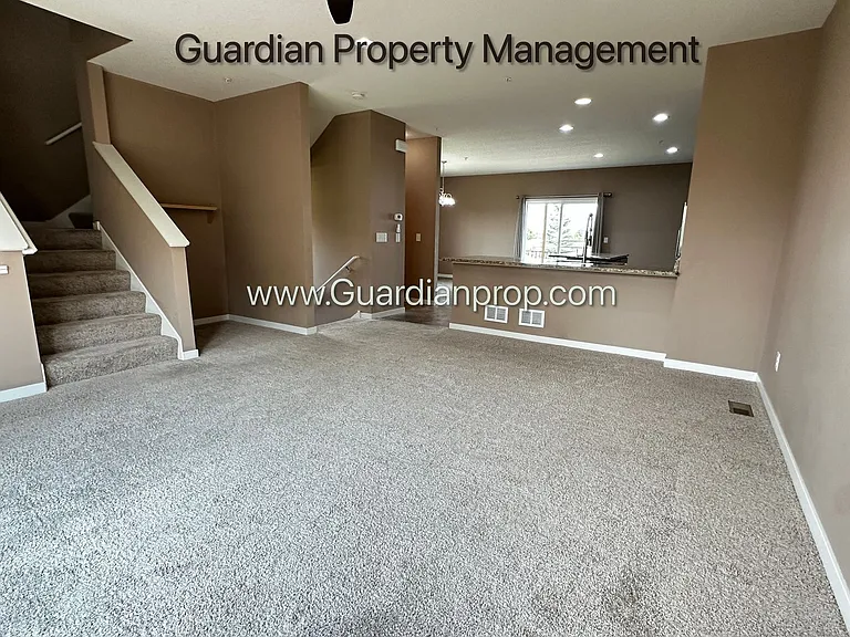 11920 Emery Village Dr N — Photo 26