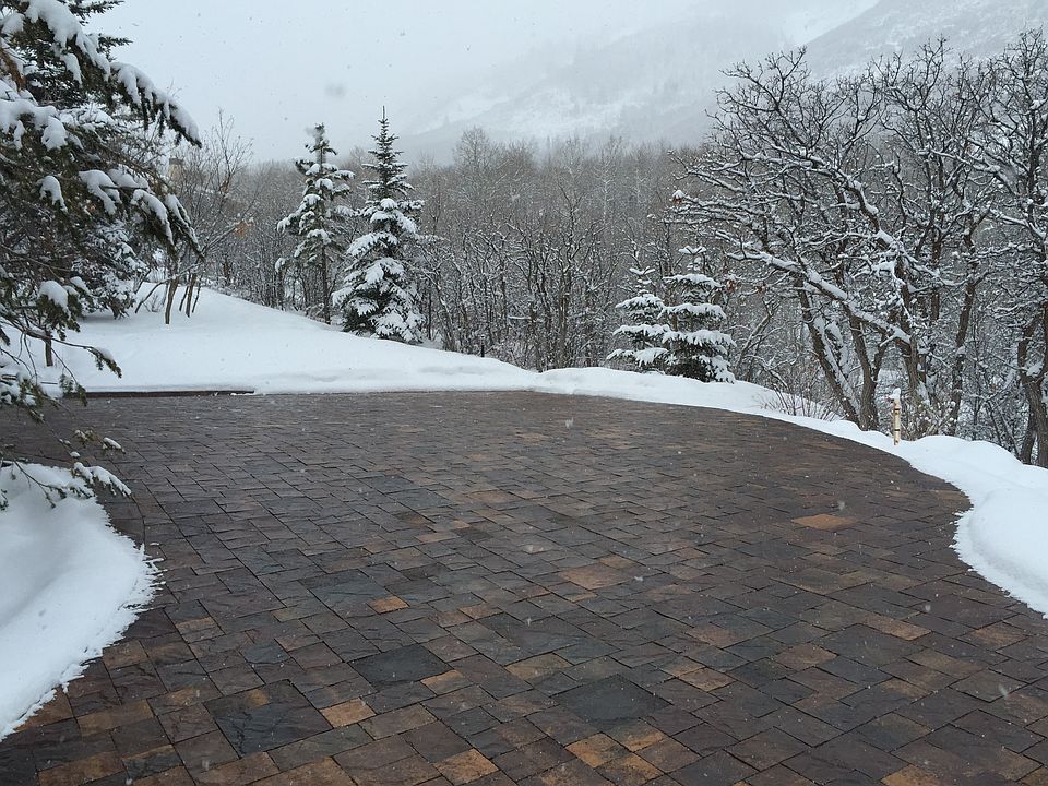 2nd image of 2476 Aspen Springs Dr