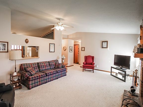5th image of 2234 S Landsdowne