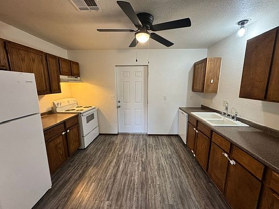 4th image of 721 SW 13th St
