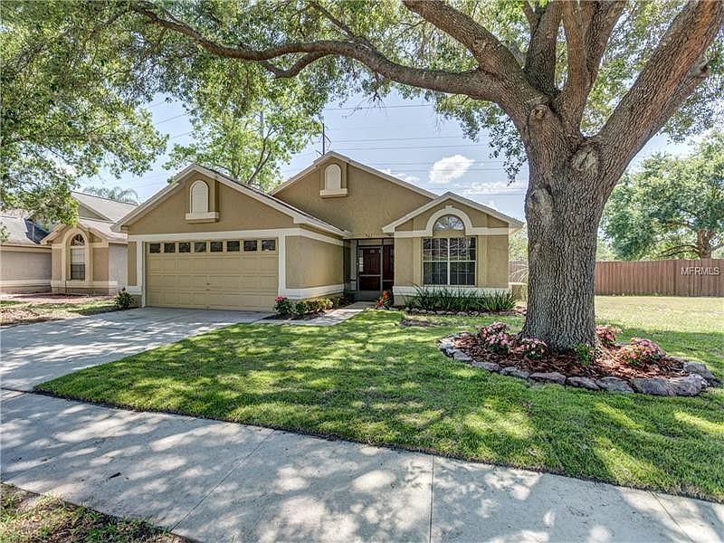 1st image of 741 Heather Glen Cir