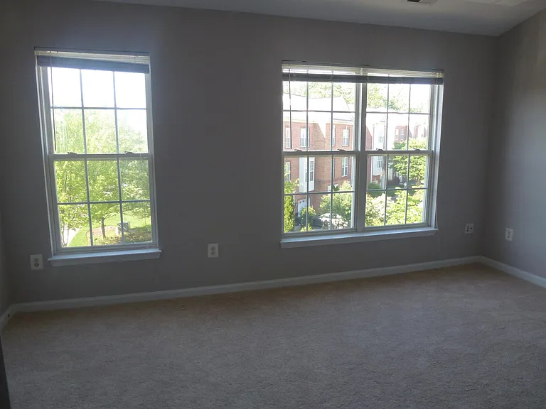 13125 Park Crescent Cir — Photo 14