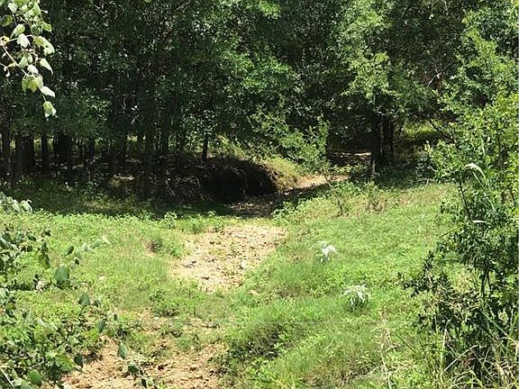 3rd image of 489 County Road 131