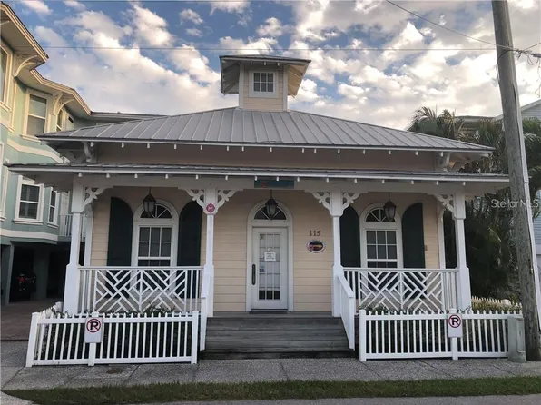 115 3rd St S, Bradenton Beach, FL 34217