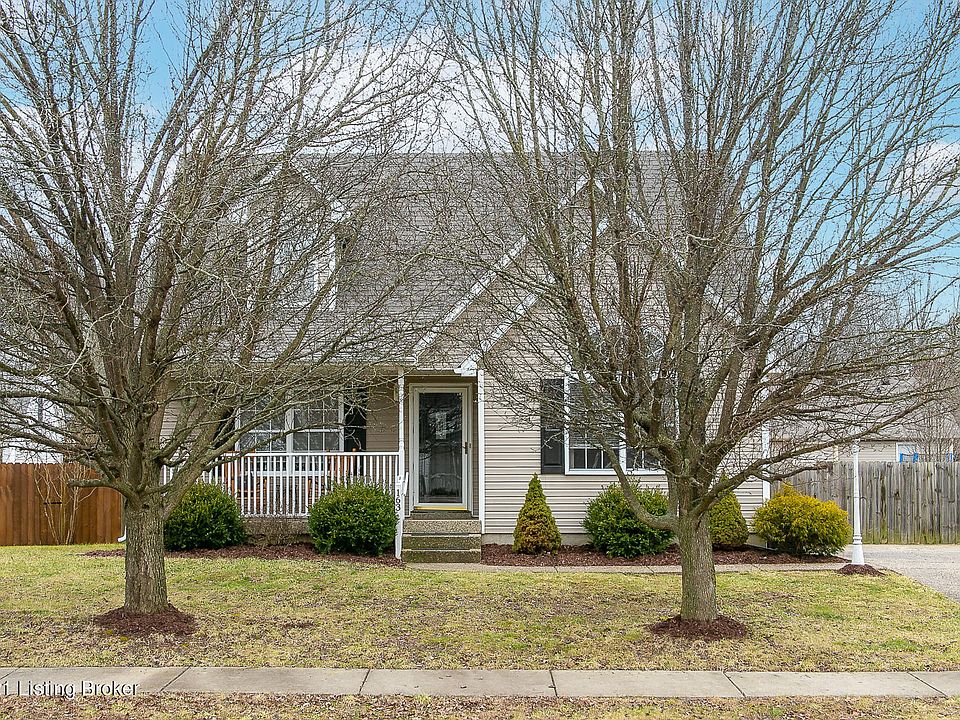 1st image of 163 Lakes Edge Dr