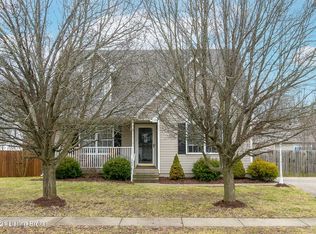 163 Lakes Edge Dr, Shepherdsville, KY 40165