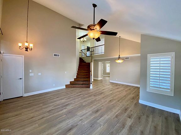 4th image of 9164 W Crocus Dr