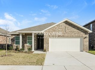 8348 Sniptoe Dr, Fort Worth, TX 76179