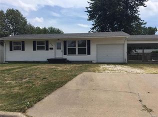 204 W County Rd, Jerseyville, IL 62052