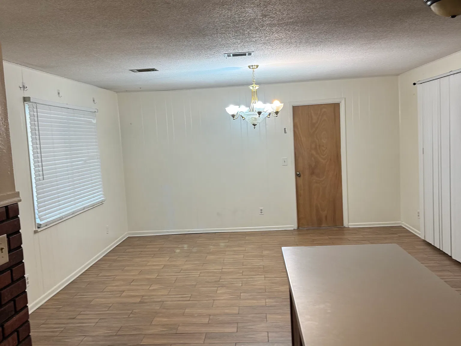 3 bed, 1352 sqft, $1,700 — Photo 3