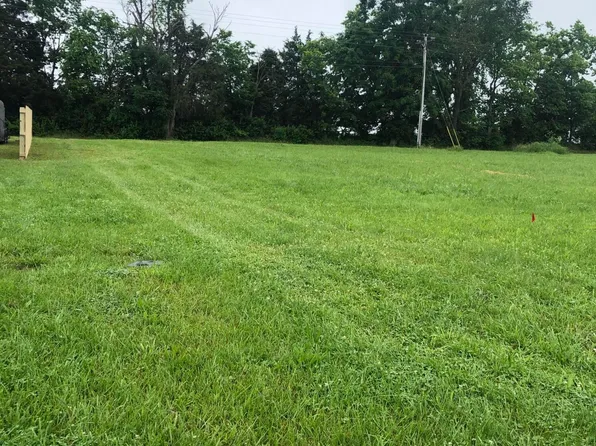 1014 Three Corners Dr, Lawrenceburg, KY 40342