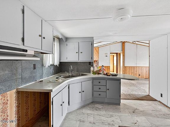 5th image of 1228 Scotts Store Road