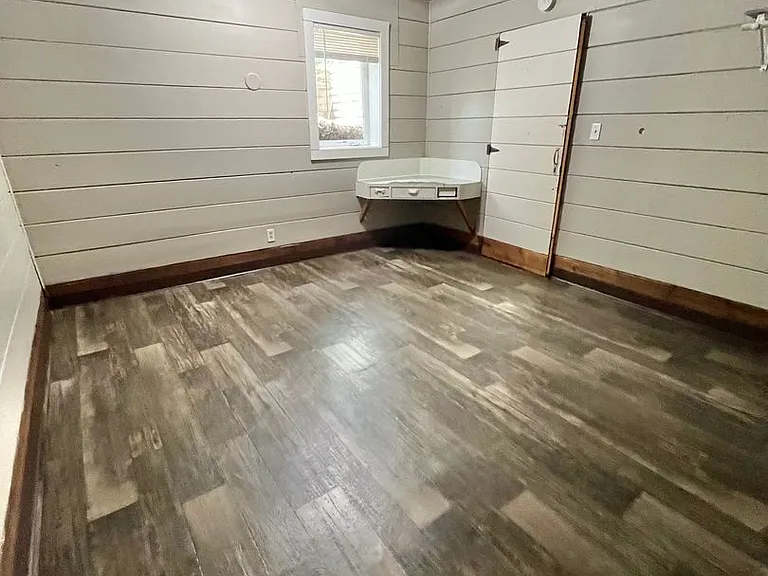 1012 W 22nd St — Photo 24
