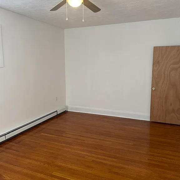 8 Astoria St #2 — Photo 4