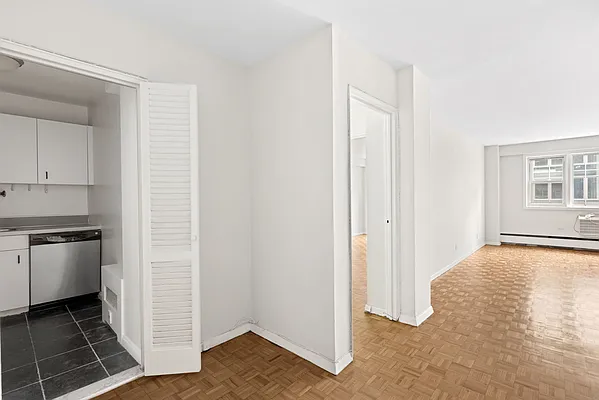 Sold by Compass | media 5