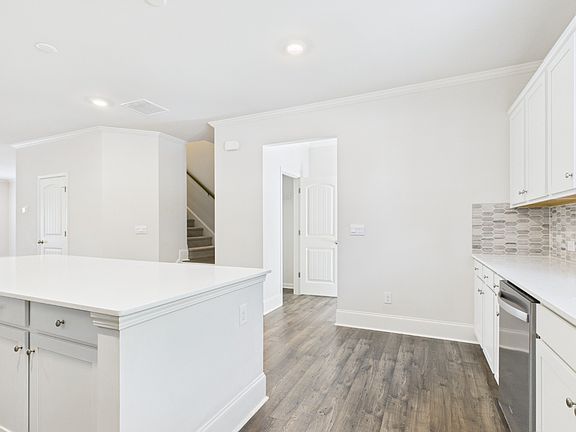 4th image of 217 Vista Lane Towne Lake Hls #2