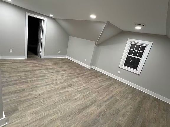 4th image of 46 Euerle St #3