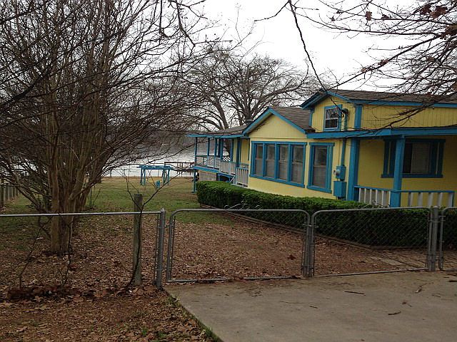 1st image of 110 Oak Hills Dr
