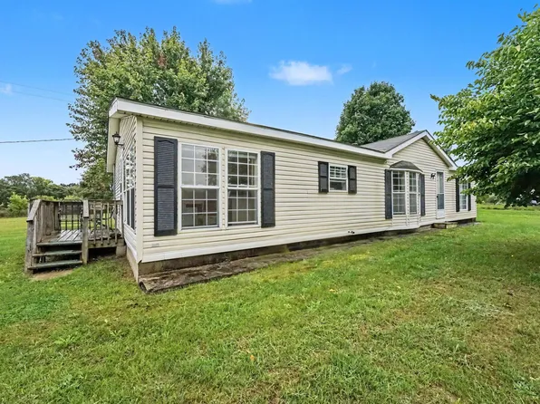 100-19 Mile Rd NE, Cedar Springs, MI 49319
