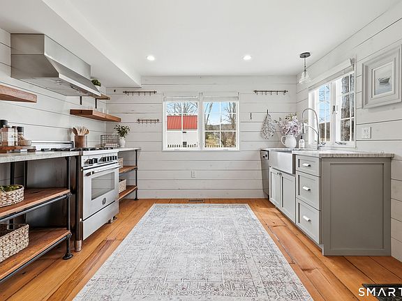 5th image of 134 Sterling City Road