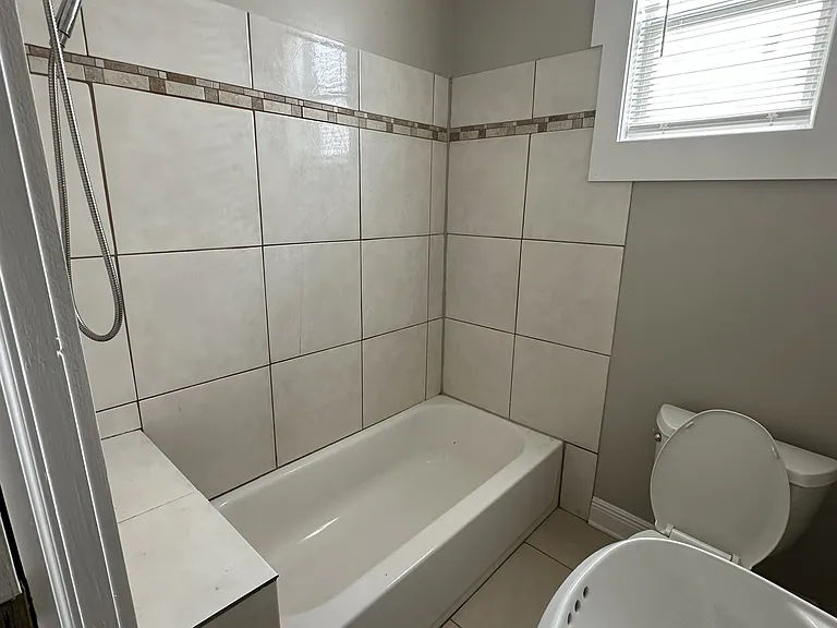 4907 Coliseum St — Photo 10