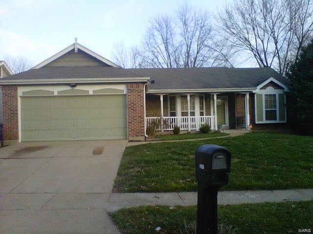 1st image of 4126 Fox Crossing Dr