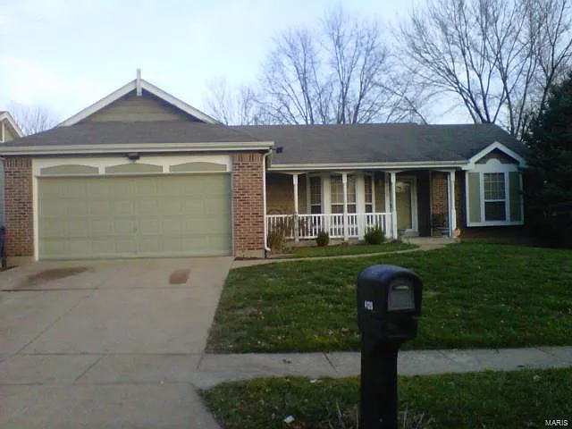4126 Fox Crossing Dr photo 1