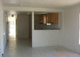 4th image of 10925 Hickory St