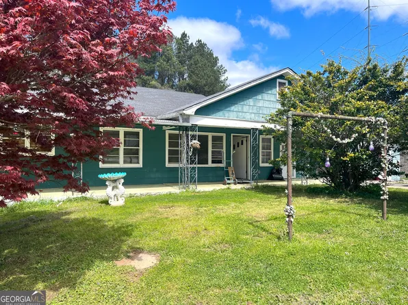 61 Panter St, Mc Caysville, GA 30555