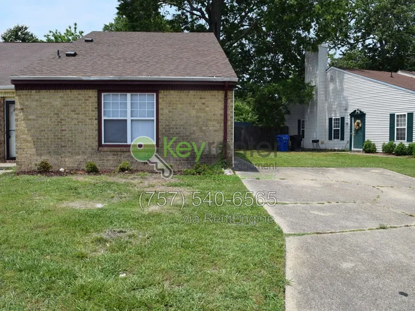 579 Peregrine St, Virginia Beach, VA 23462