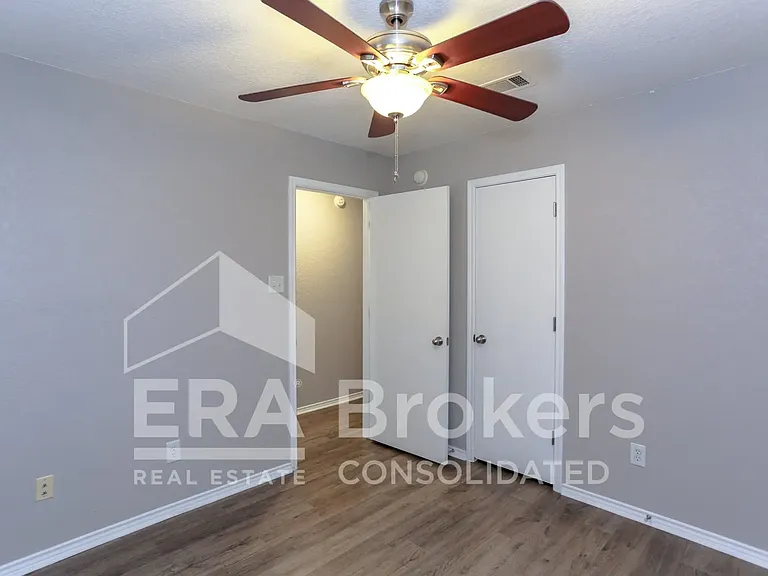 1614 Twisted Oak Dr #TWISTEDOAK1614 — Photo 19